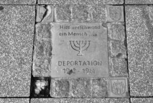 Holocaust-Gedenkplatte