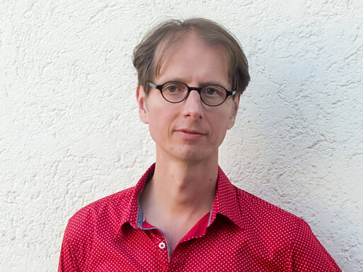 Portrait_Fabian Scheidler